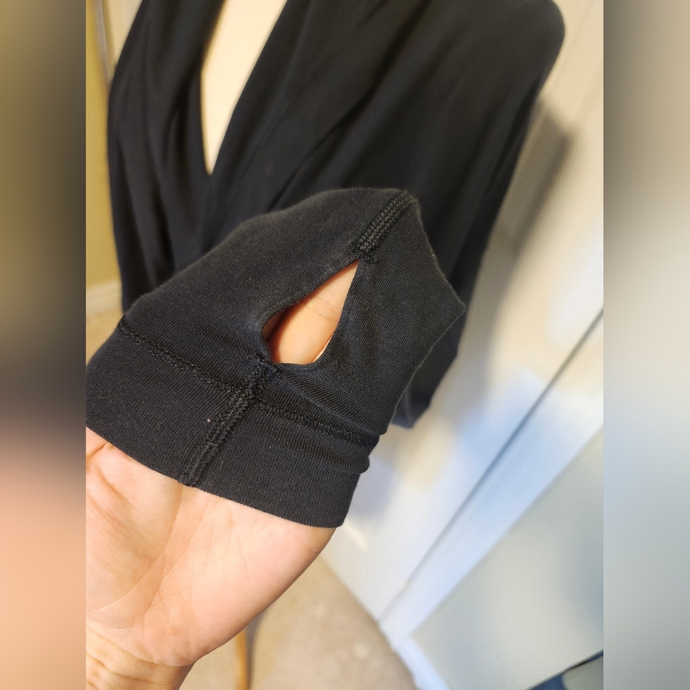 Lululemon Iconic Wrap - Picture 4 of 6